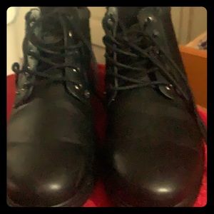Men’s size 10.5 Black leather work boots